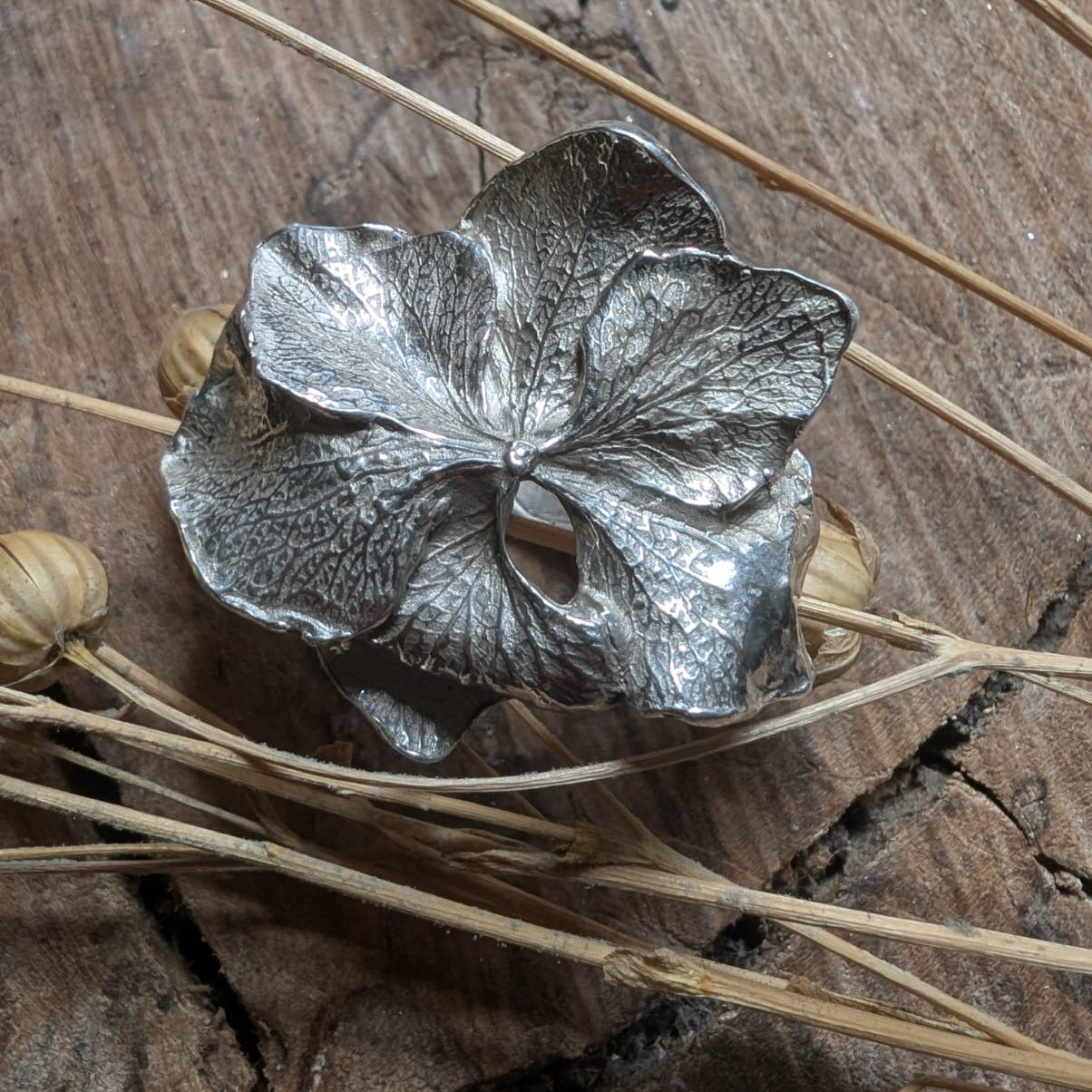 Hydrangea Ring